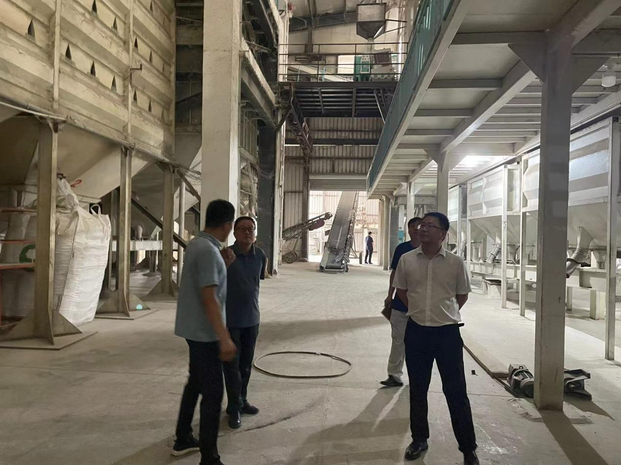 集團公司領導赴潁上縣、潘集區(qū)考察大米及油脂加工廠